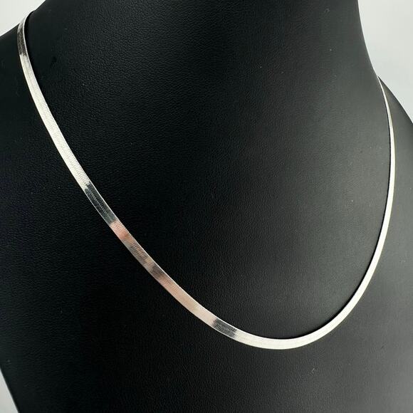 Silver Plated Milor Italy Herringbone Flat Chain Classic Unisex 19" Necklace - Picture 1 of 6